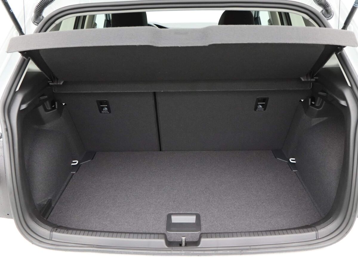 Volkswagen Polo Life Edition 1.0 TSI 95 pk DSG | Multimedia Pakket | Comfort Pakket | 2-Zone Clima | Carplay | Travel Assist |
