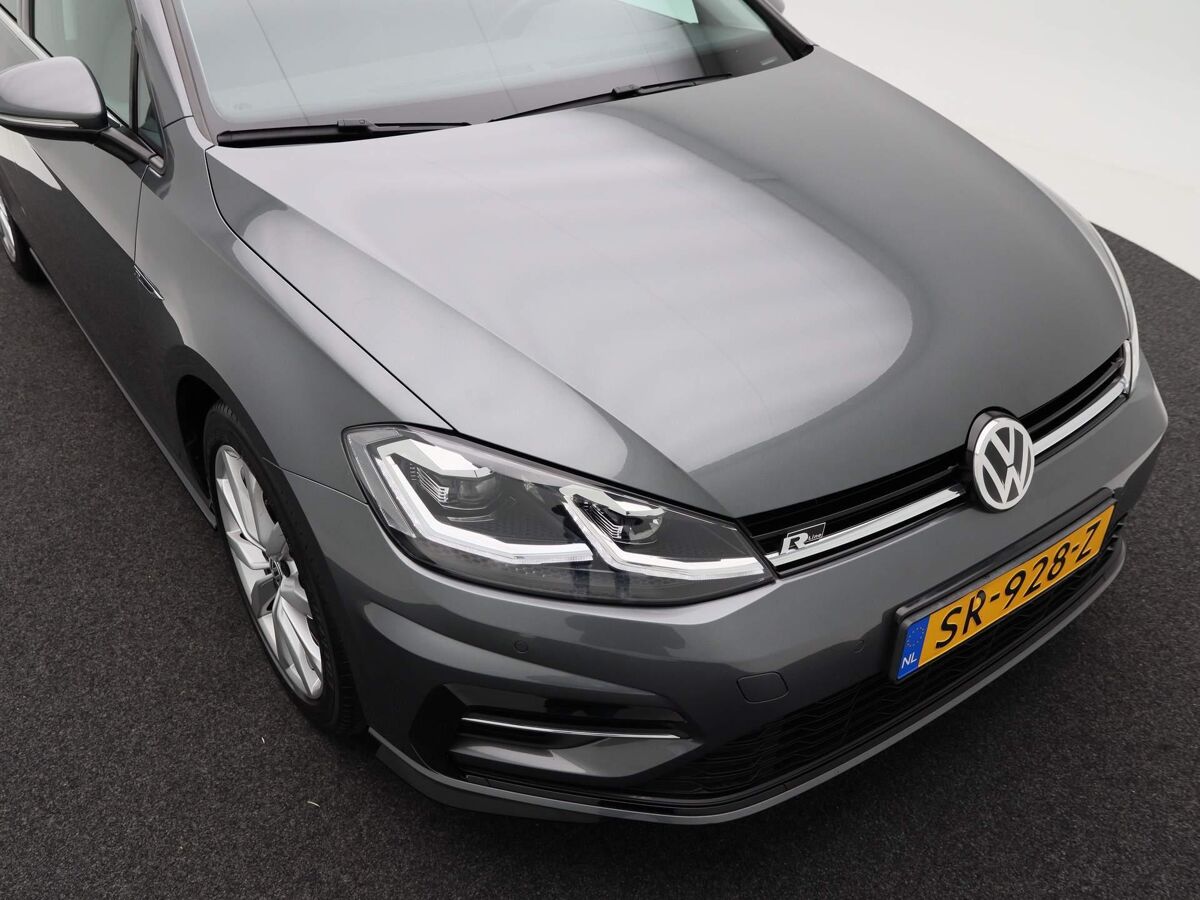 Volkswagen Golf Variant 1.5 TSi 150 Pk Automaat R-Line | Full LED | Navigatie | 17 Inch | Virtual Dashboard | Privacy Glass | 95.946 Km!!