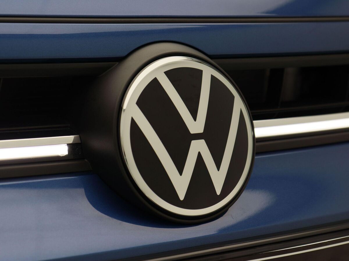 Volkswagen Polo R-Line-Edition 1.0 70 kW / 95 pk TSI Hatchback 5 v | Stoelverwarming | 2-Zone Airco | App Connect | Travel Assist | Camera |