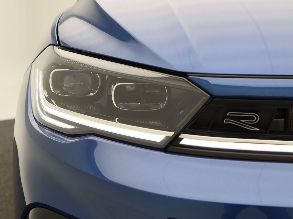 Volkswagen Polo R-Line-Edition 1.0 70 kW / 95 pk TSI Hatchback 5 v | Stoelverwarming | 2-Zone Airco | App Connect | Travel Assist | Camera |