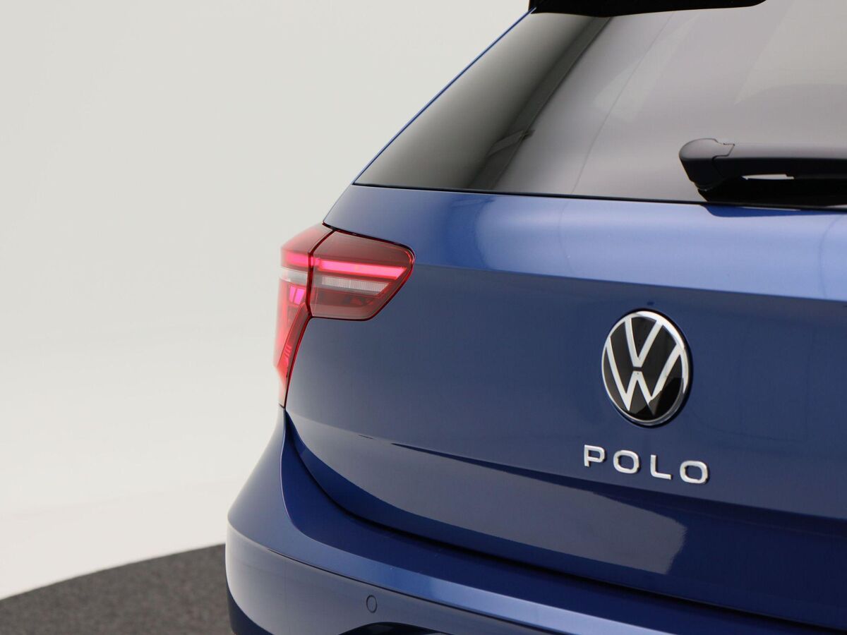 Volkswagen Polo R-Line-Edition 1.0 70 kW / 95 pk TSI Hatchback 5 v | Stoelverwarming | 2-Zone Airco | App Connect | Travel Assist | Camera |