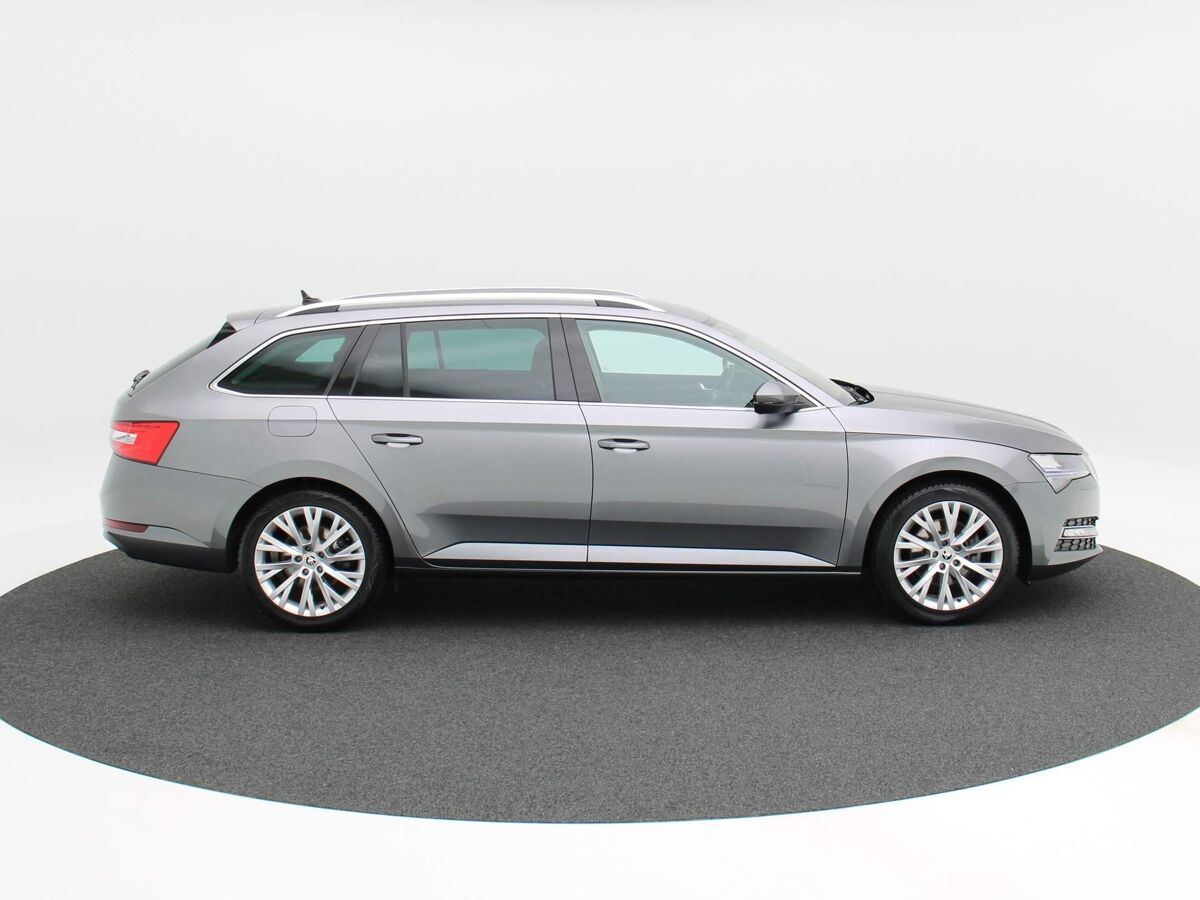 Škoda Superb Combi Combi 1.5 TSi 150 Pk Automaat Business Edition Plus | Cruise | Elek. Achterklep | Stoel Verw. | Camera | Carplay | 18 Inch