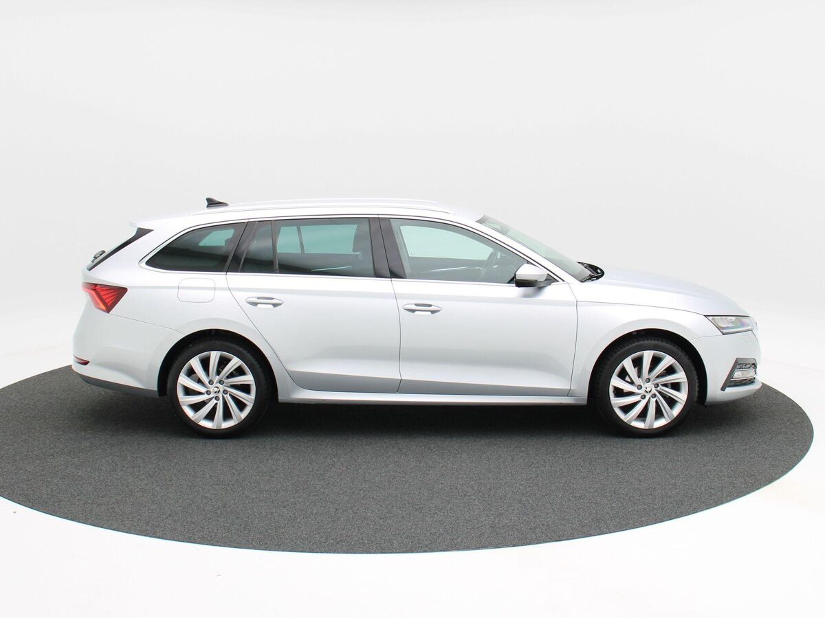 Škoda Octavia Combi 1.0 TSi 110 Pk Business Edition Plus | Full LED | Trekhaak | 18 Inch | Privacy Glass | Navigatie | Adaptive Cruise | 94.273 Km!!