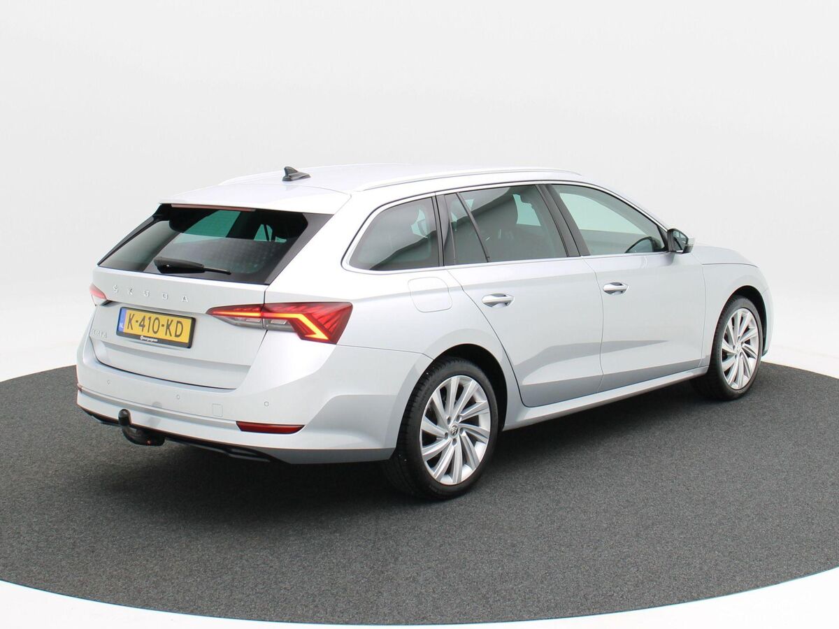 Škoda Octavia Combi 1.0 TSi 110 Pk Business Edition Plus | Full LED | Trekhaak | 18 Inch | Privacy Glass | Navigatie | Adaptive Cruise | 94.273 Km!!