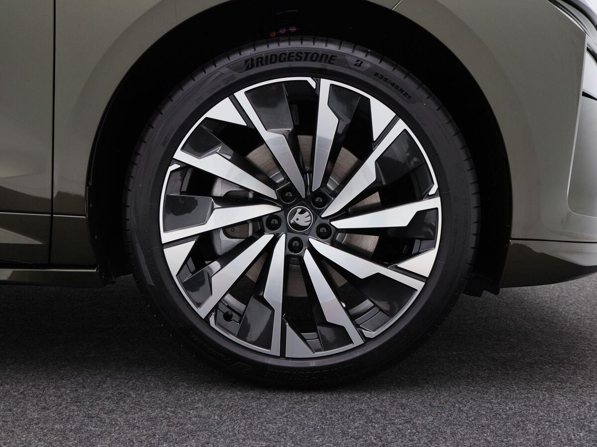Škoda Enyaq Coupé Sportline 85 | 286 PK | Head-up display | 360 camera | Stoelverwarming | 21" velgen