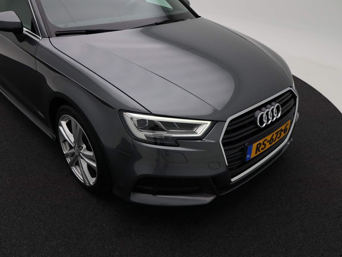 Audi A3 Sportback 1.5 TFSi 150 Pk Automaat S-Line | Cruise Control | ECC | Parkeersensoren | LED | Privacy Glass | Audi Connect |18 Inch