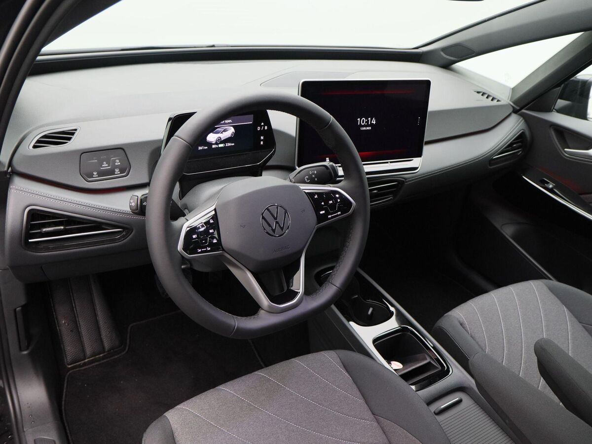 Volkswagen ID.3 Black Edition 52 kWh 170 pk | 19" Lichtmetalen Velgen | Parkeersensoren | Cruise Control Adaptief | App Connect |
