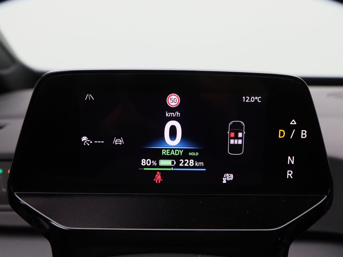 Volkswagen ID.3 Black Edition 52 kWh 170 pk | 19" Lichtmetalen Velgen | Parkeersensoren | Cruise Control Adaptief | App Connect |