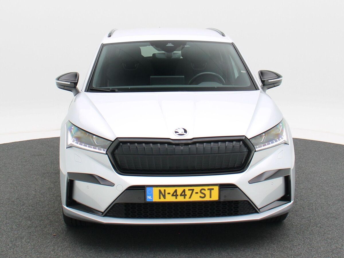 Škoda Enyaq iV 60 180 Pk Sportline | Full LED | Trekhaak | 20 Inch | Privacy Glass | Camera | 67.067 Km!!