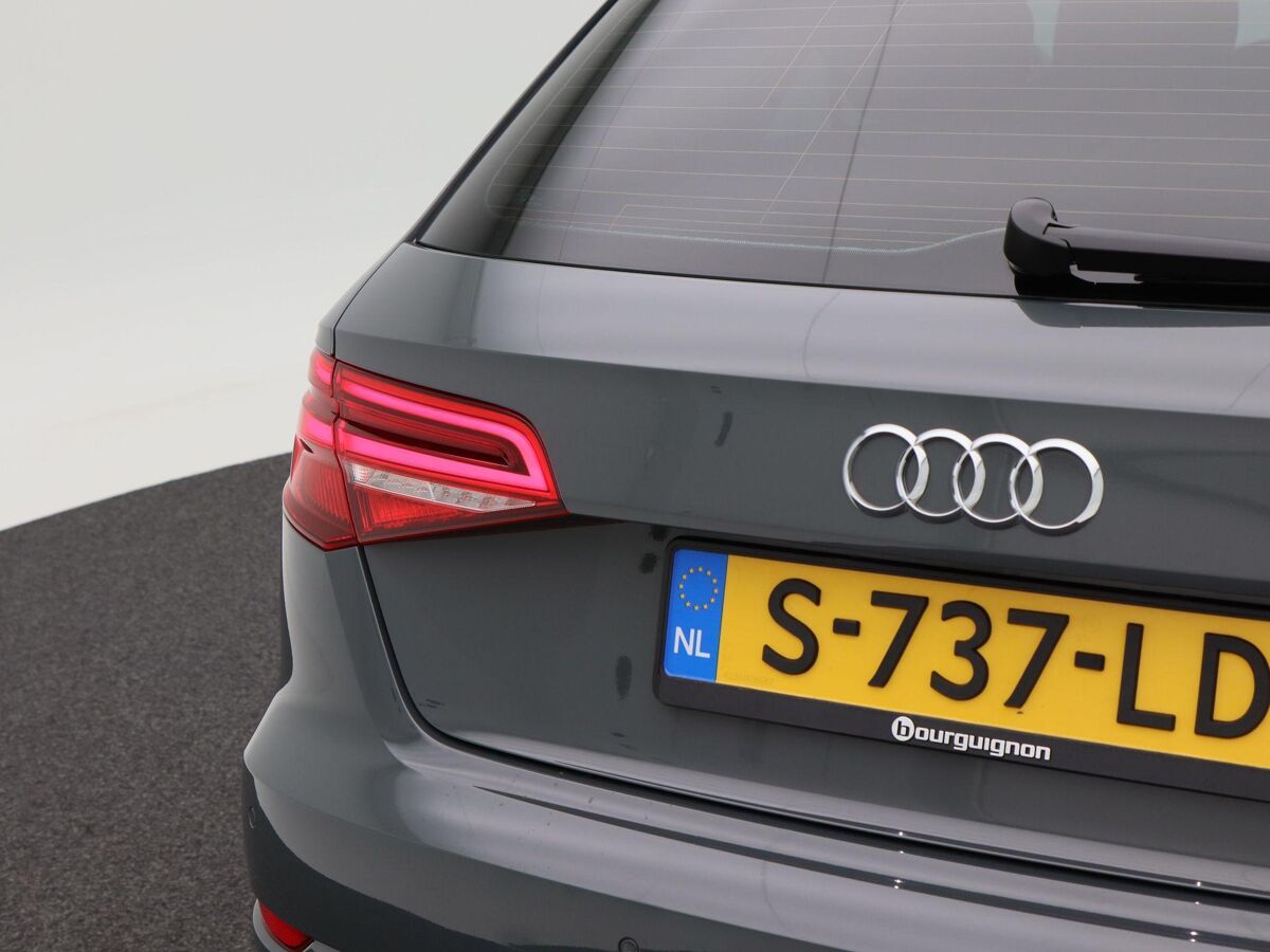 Audi A3 Sportback 40 e-tron 204 Pk Automaat Advance Sport | Cruise Control | Navigatiesysteem | Stoel Verwarming | LED | Privacy Glass | ECC