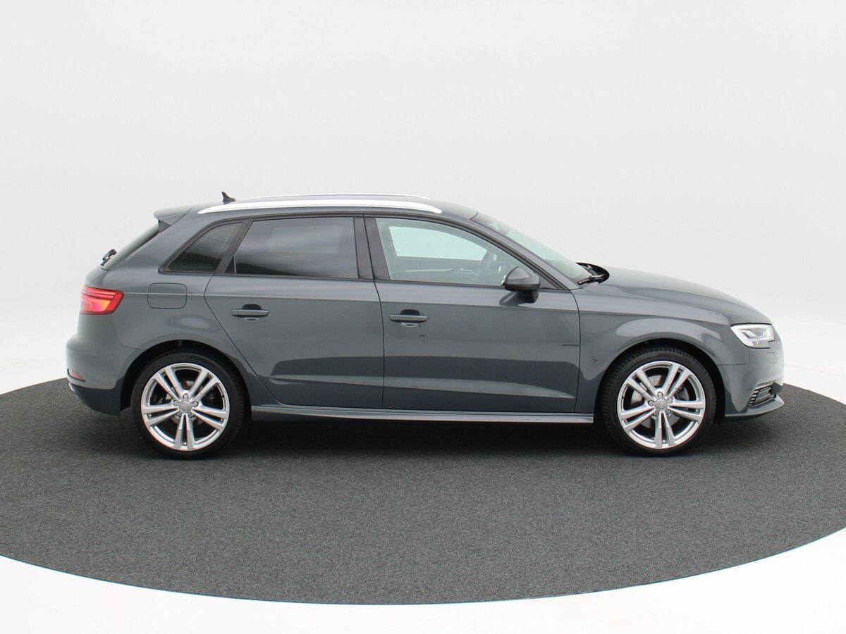 Audi A3 Sportback 40 e-tron 204 Pk Automaat Advance Sport | Cruise Control | Navigatiesysteem | Stoel Verwarming | LED | Privacy Glass | ECC