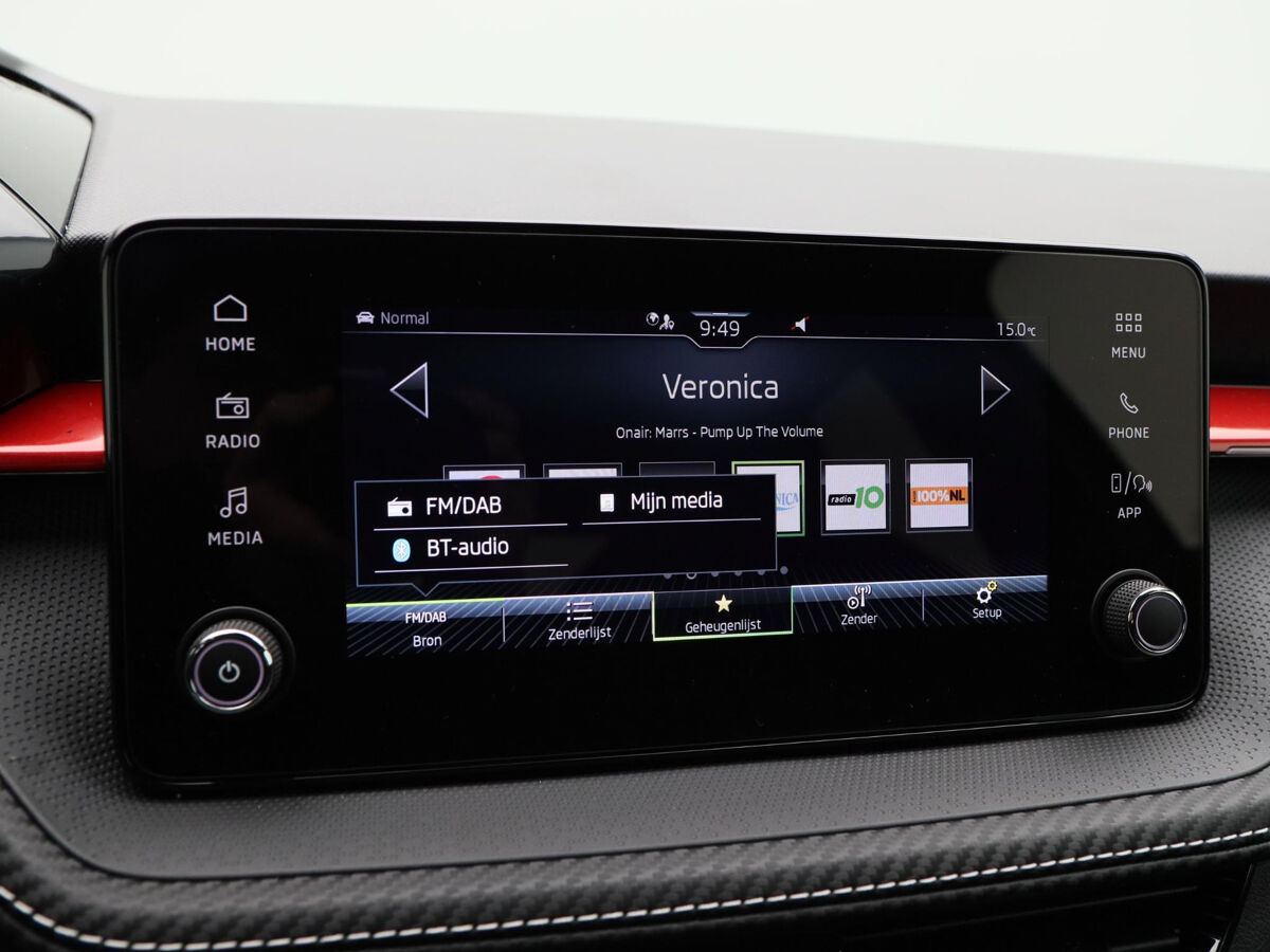 Škoda Fabia Monte Carlo 1.0 TSI 95pk | Stoelverwarming | Achteruitrijcamera | Adaptive cruise control | Side Assist