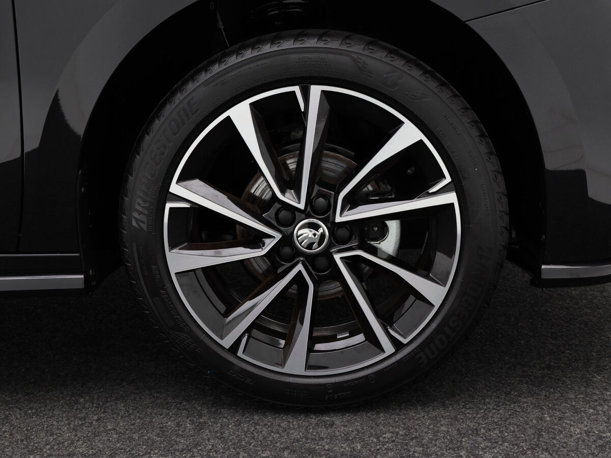 Škoda Fabia Monte Carlo 1.0 TSI 95pk | Stoelverwarming | Achteruitrijcamera | Adaptive cruise control | Side Assist