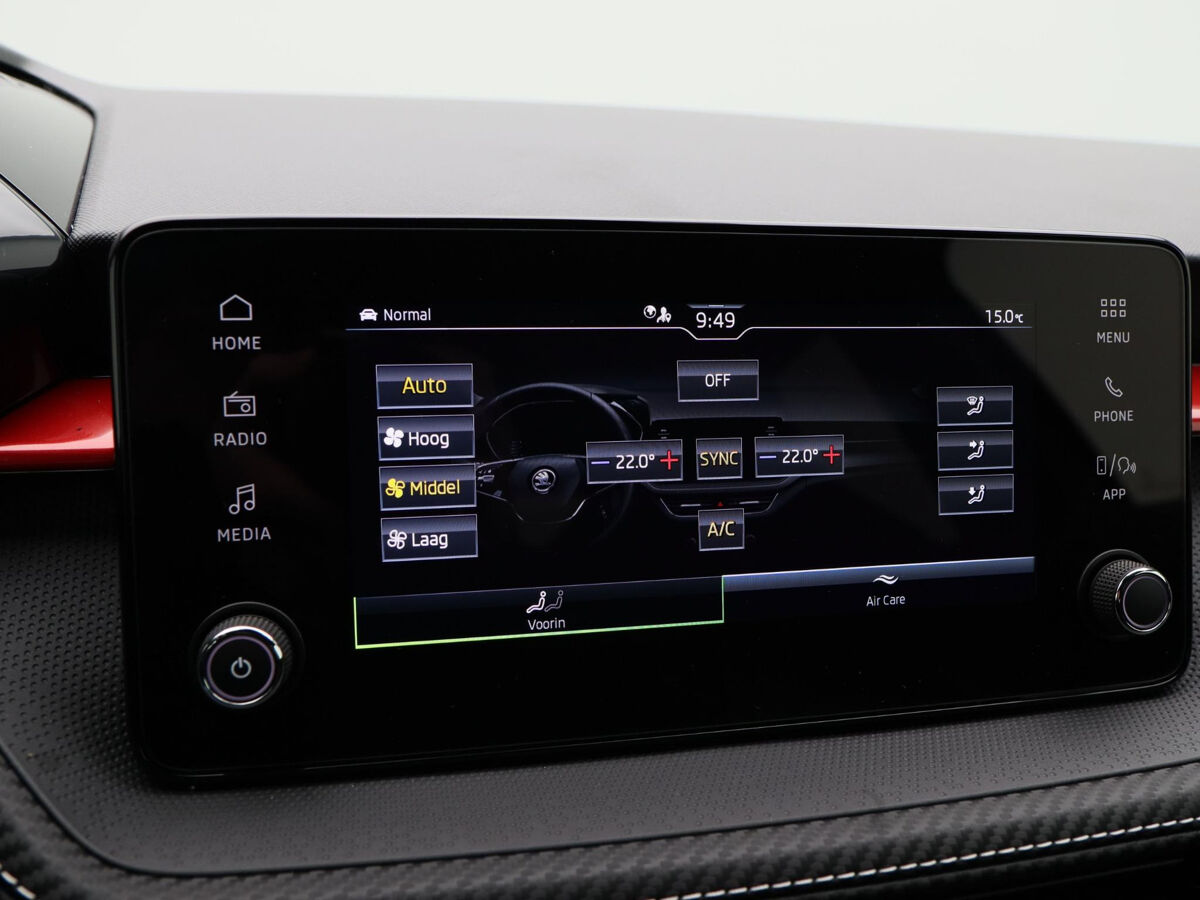 Škoda Fabia Monte Carlo 1.0 TSI 95pk | Stoelverwarming | Achteruitrijcamera | Adaptive cruise control | Side Assist