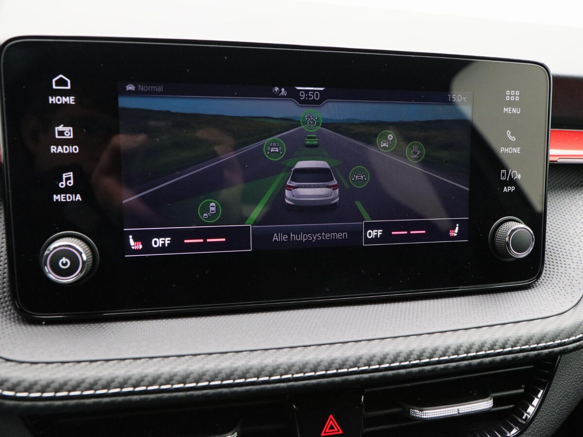 Škoda Fabia Monte Carlo 1.0 TSI 95pk | Stoelverwarming | Achteruitrijcamera | Adaptive cruise control | Side Assist