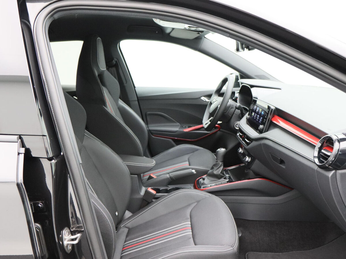Škoda Fabia Monte Carlo 1.0 TSI 95pk | Stoelverwarming | Achteruitrijcamera | Adaptive cruise control | Side Assist