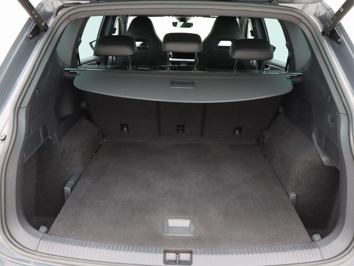 SEAT Tarraco 1.5 TSi 150 Pk Automaat FR Business Intense | 360° Camera | Elektrische Achterklep | Parkeersensoren | Elektrische Stoelen | Stoel Verwarming | Adaptive Cruise | LED | 19 Inch