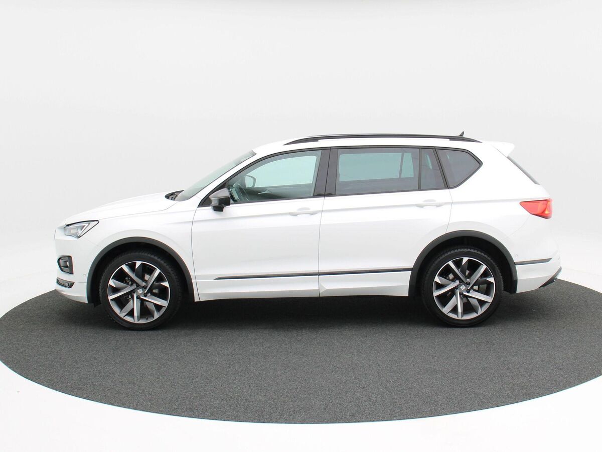 SEAT Tarraco 1.5 TSi 150 Pk Automaat FR Business Intense | 360° Camera | Elektrische Stoelen | Adaptive Cruise | Carplay | LED | Parkeersensoren | Navigatie | ECC | DAB | 20 Inch