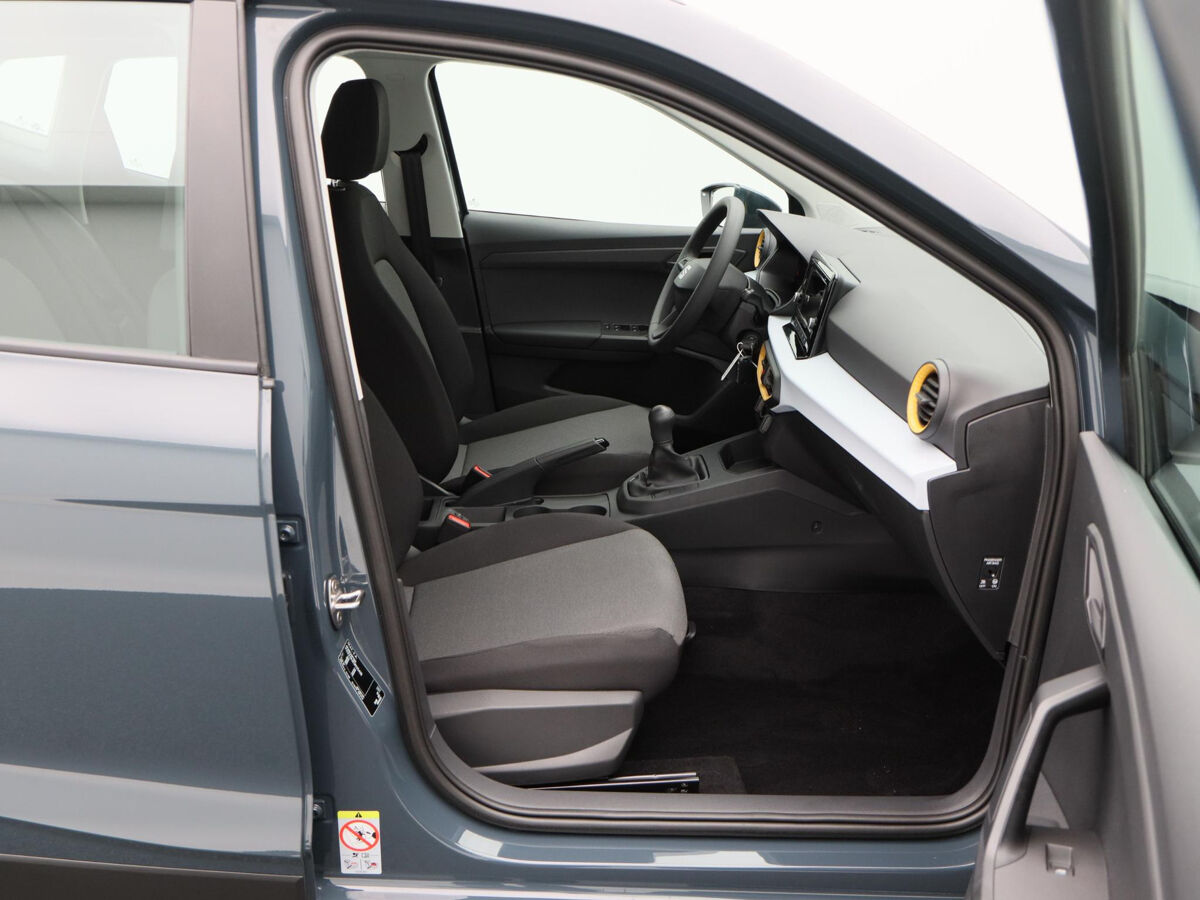 SEAT Arona Reference 1.0 TSI 95 pk | Cruise control | Parkeersensoren | Apple carplay / Android auto