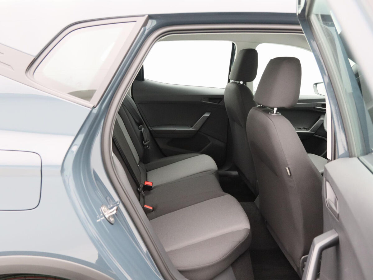 SEAT Arona Reference 1.0 TSI 95 pk | Cruise control | Parkeersensoren | Apple carplay / Android auto