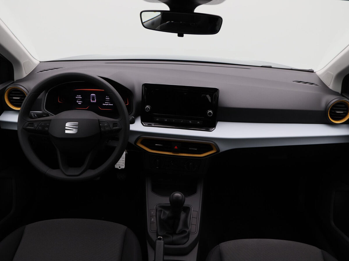 SEAT Arona Reference 1.0 TSI 95 pk | Cruise control | Parkeersensoren | Apple carplay / Android auto