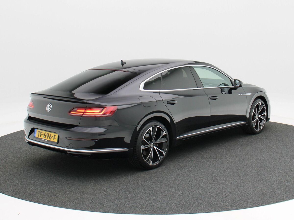 Volkswagen Arteon 1.5 TSi 150 Pk Automaat R-Line | Adaptive Cruise | Achteruitrijcamera | Stoel Verwarming | Carplay | Elektrische Achterklep | ECC | Parkeersensoren | 19 Inch