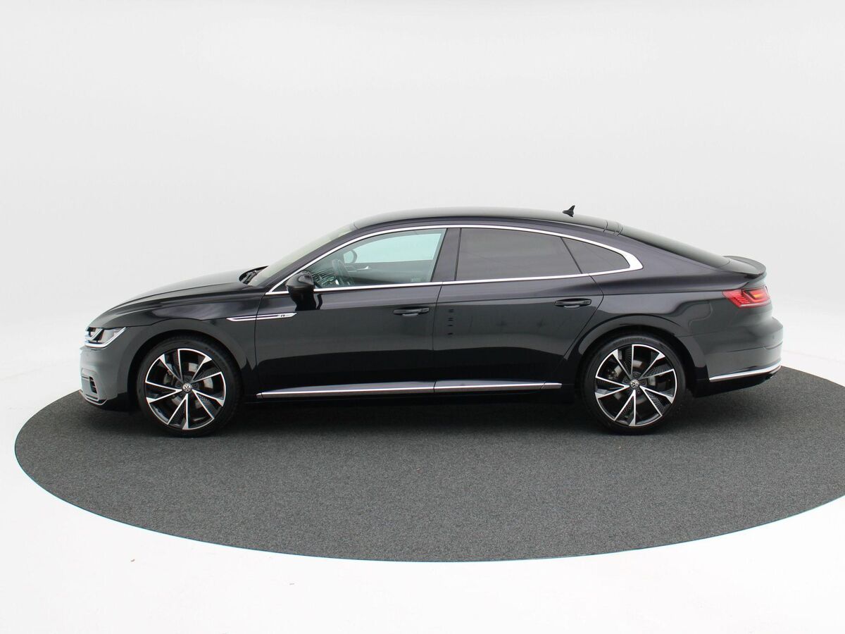 Volkswagen Arteon 1.5 TSi 150 Pk Automaat R-Line | Adaptive Cruise | Achteruitrijcamera | Stoel Verwarming | Carplay | Elektrische Achterklep | ECC | Parkeersensoren | 19 Inch