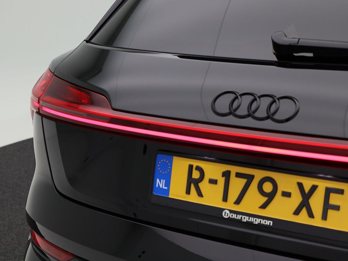 Audi e-tron S quattro 95 kWh 503 Pk S-Line | Panoramadak | 21 Inch | Adaptive Cruise | Full LED | 28.436 Km!!