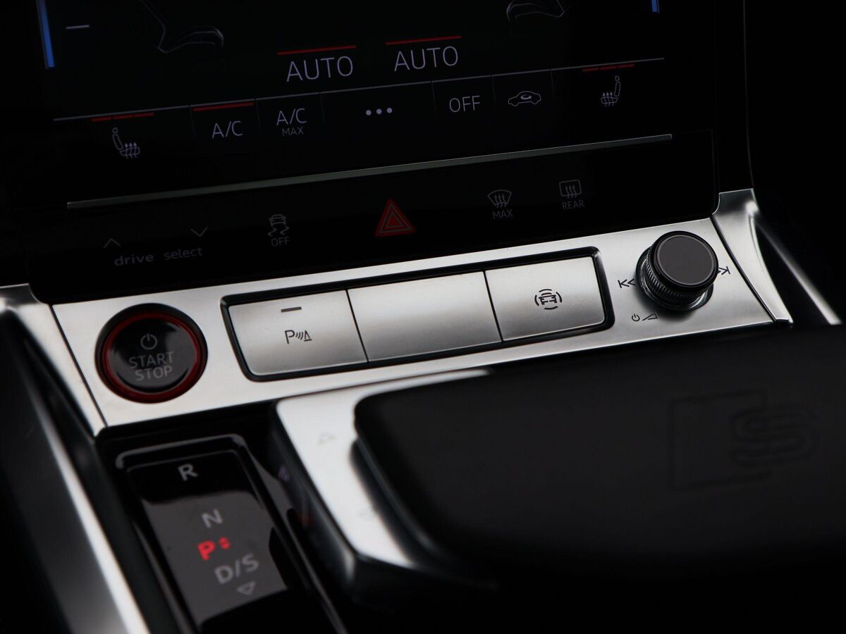 Audi e-tron S quattro 95 kWh 503 Pk S-Line | Panoramadak | 21 Inch | Adaptive Cruise | Full LED | 28.436 Km!!