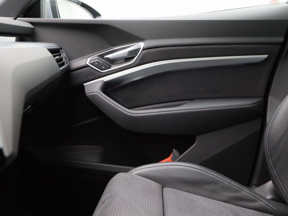 Audi e-tron S quattro 95 kWh 503 Pk S-Line | Panoramadak | 21 Inch | Adaptive Cruise | Full LED | 28.436 Km!!