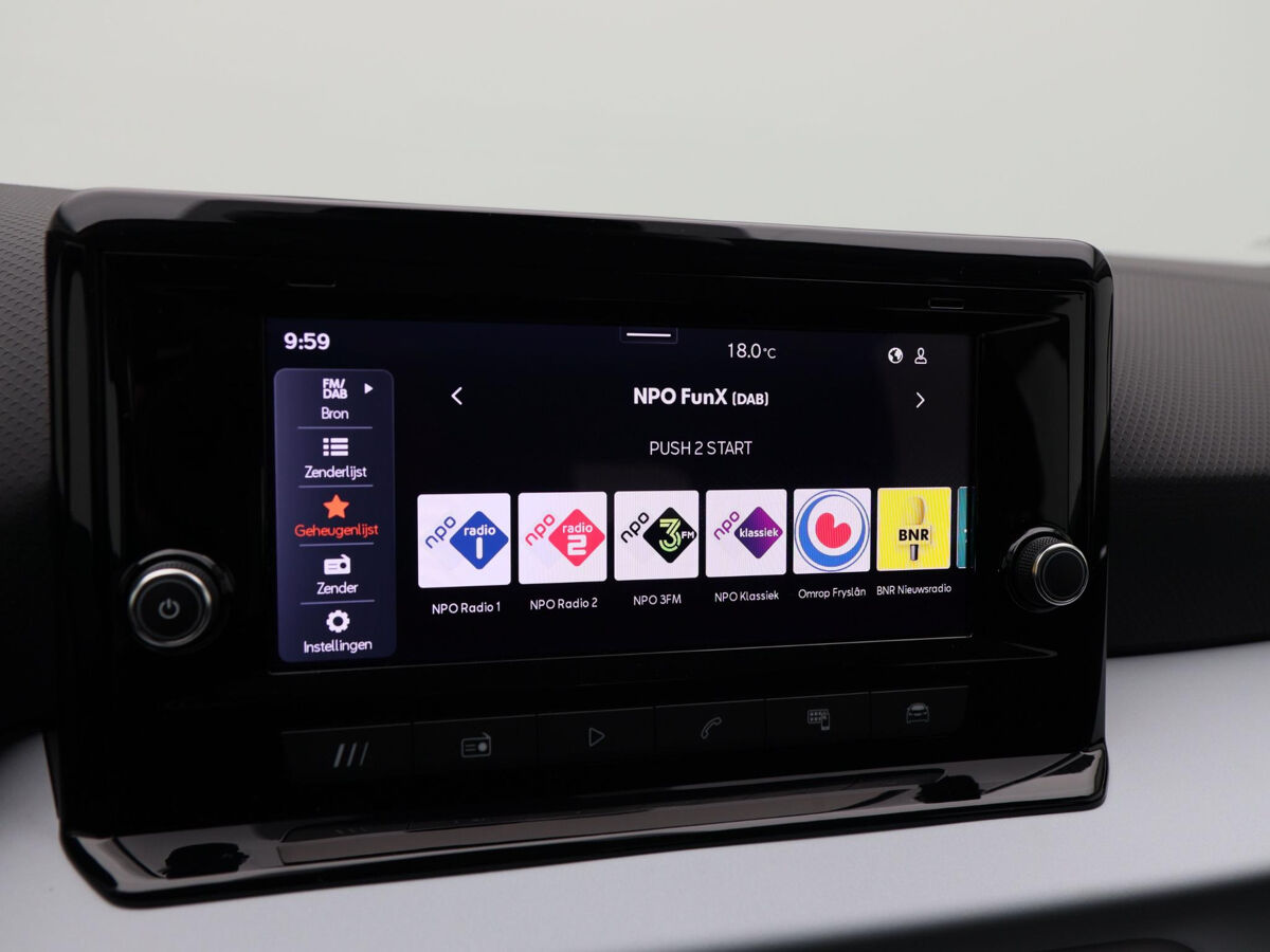 SEAT Ibiza Style Plus 1.0 TSI 95 PK | Cruise control | Parkeersensoren | Airco | Apple carplay / Android auto