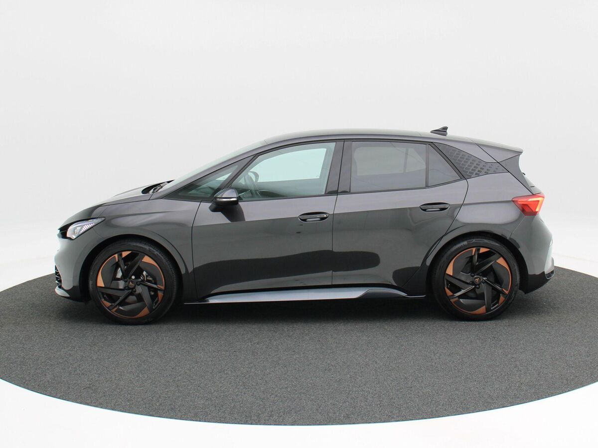 CUPRA Born Copper Edition 62 kWh 231 Pk | Full LED | Head Up | Panoramadak | 20 Inch | Sportstoelen | Camera | Stoelverwarming | 9.233 Km!!