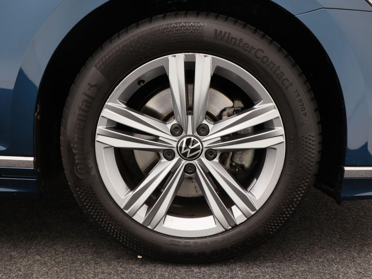 Volkswagen Passat Variant 1.5 TSi 150 Pk Automaat R-Line Business + | Full LED | Navigatie | Camera | Adaptive Cruise | 17 Inch | 65.657 Km!!