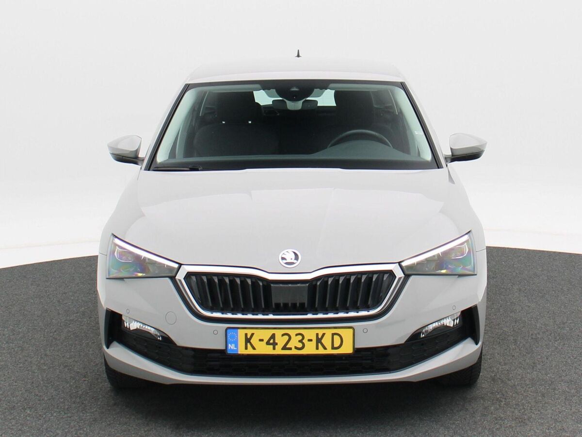 Škoda Scala 1.0 TSi 110 Pk Automaat Business Edition | Full LED | Navigatie | Stoelverwarming | Virtual Dashboard | 16 Inch | 82.637 Km!!