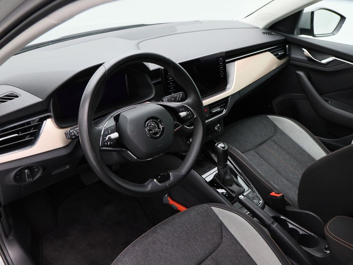 Škoda Scala 1.0 TSi 110 Pk Automaat Business Edition | Full LED | Navigatie | Stoelverwarming | Virtual Dashboard | 16 Inch | 82.637 Km!!