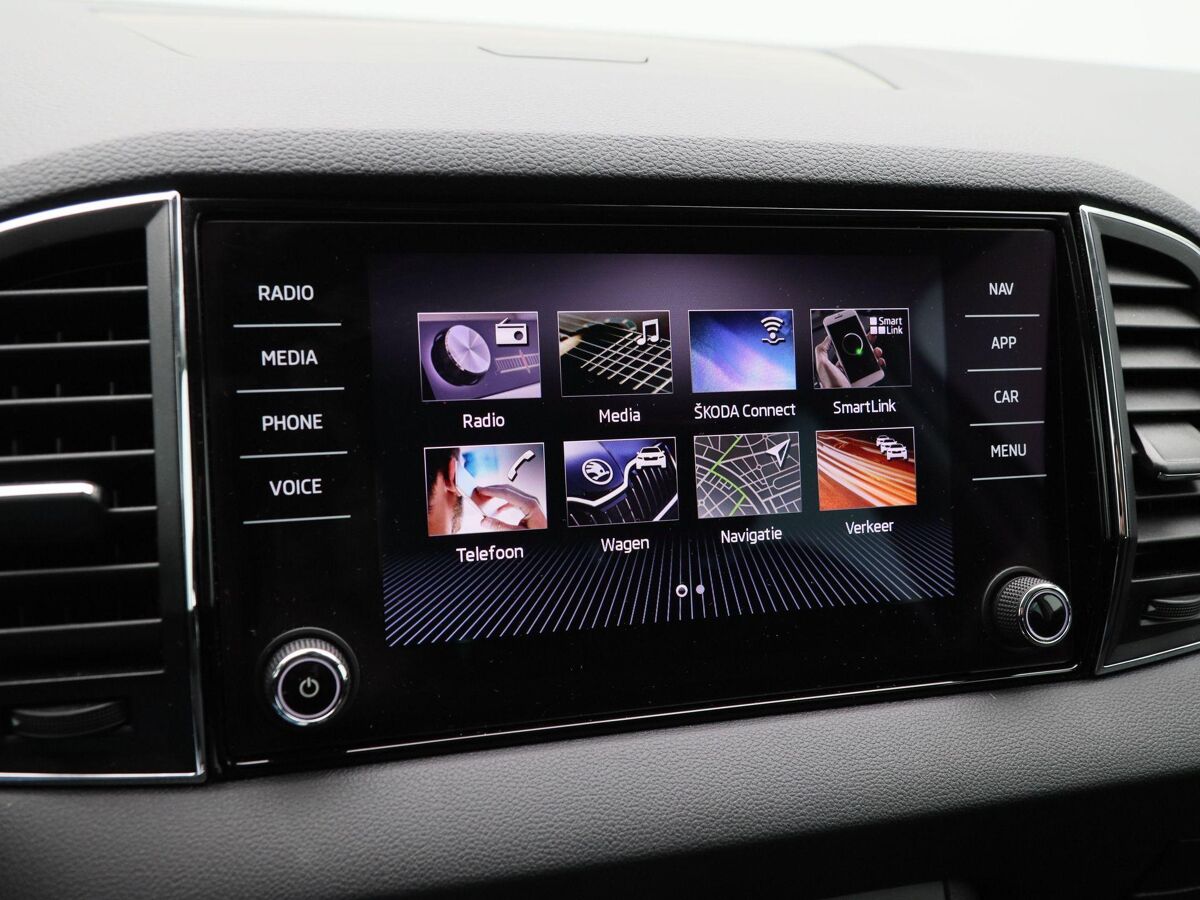 Škoda Karoq 1.5 TSi 150 Pk Automaat Style Business | Navigatie | Airco | Cruise Controle | 17 Inch | Privacy Glass | Parkeersensoren | 90.114 Km!!
