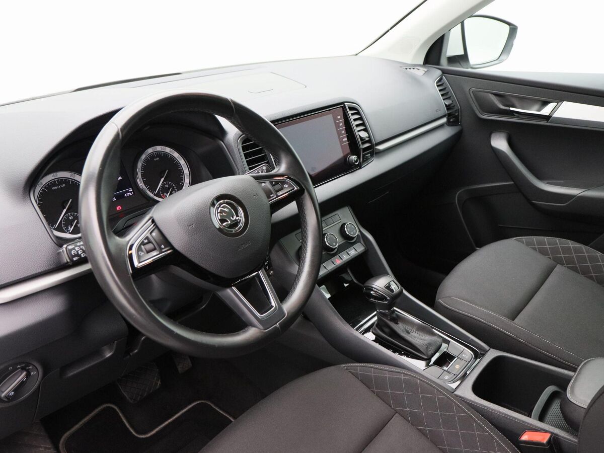 Škoda Karoq 1.5 TSi 150 Pk Automaat Style Business | Navigatie | Airco | Cruise Controle | 17 Inch | Privacy Glass | Parkeersensoren | 90.114 Km!!