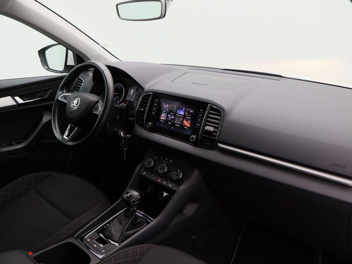 Škoda Karoq 1.5 TSi 150 Pk Automaat Style Business | Navigatie | Airco | Cruise Controle | 17 Inch | Privacy Glass | Parkeersensoren | 90.114 Km!!