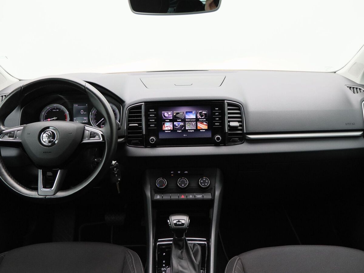 Škoda Karoq 1.5 TSi 150 Pk Automaat Style Business | Navigatie | Airco | Cruise Controle | 17 Inch | Privacy Glass | Parkeersensoren | 90.114 Km!!