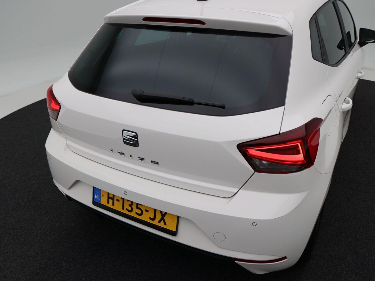 SEAT Ibiza 1.0 TSi 115 Pk Automaat Style Business Intense | Climate Controle | Navigatie | Camera | Privacy Glass | Parkeersensoren V+A | 63.681 Km!!