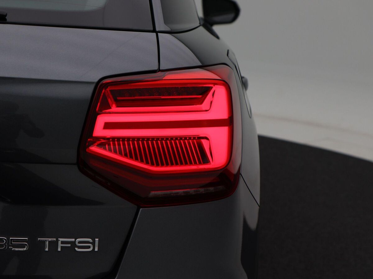 Audi Q2 35 TFSi 150 Pk Automaat S-Line | Full LED | Navigatie | Alcantara | 17 Inch | Adaptive Cruise | 83.013 Km!!