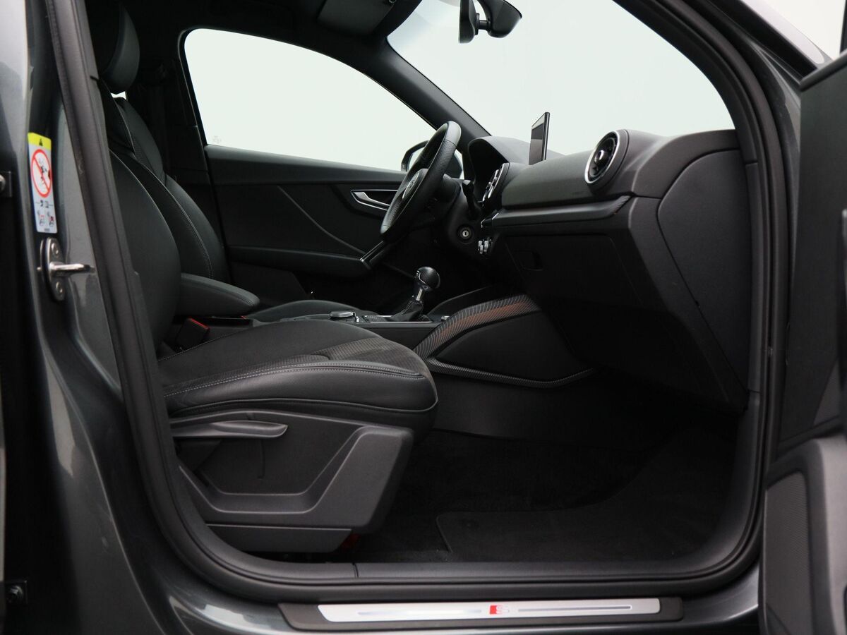 Audi Q2 35 TFSi 150 Pk Automaat S-Line | Full LED | Navigatie | Alcantara | 17 Inch | Adaptive Cruise | 83.013 Km!!