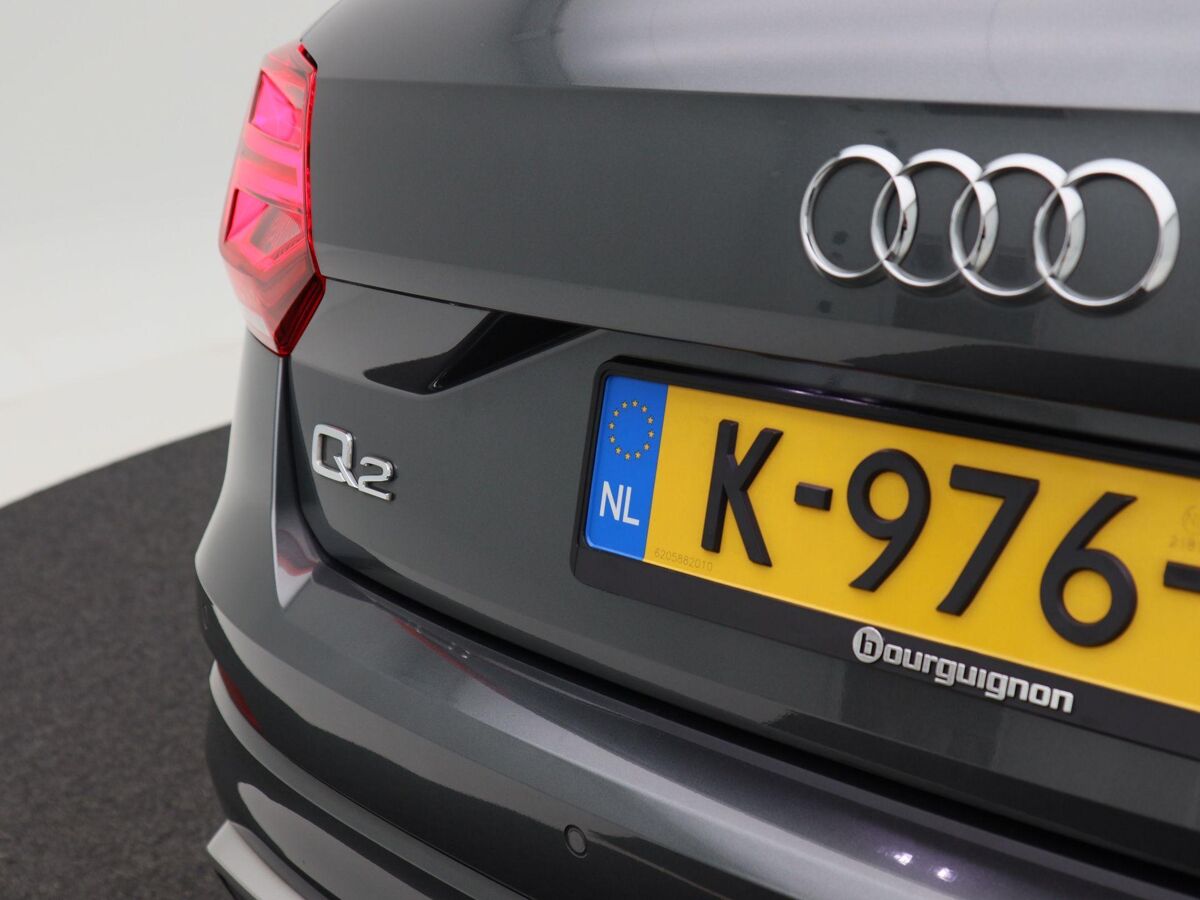 Audi Q2 35 TFSi 150 Pk Automaat S-Line | Full LED | Navigatie | Alcantara | 17 Inch | Adaptive Cruise | 83.013 Km!!