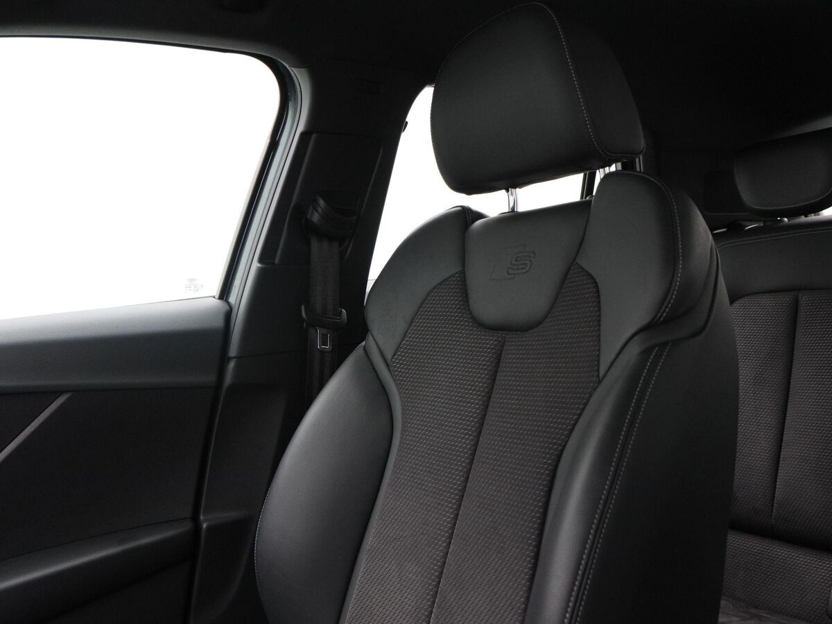 Audi Q2 35 TFSi 150 Pk Automaat S-Line | Full LED | Navigatie | Alcantara | 17 Inch | Adaptive Cruise | 83.013 Km!!