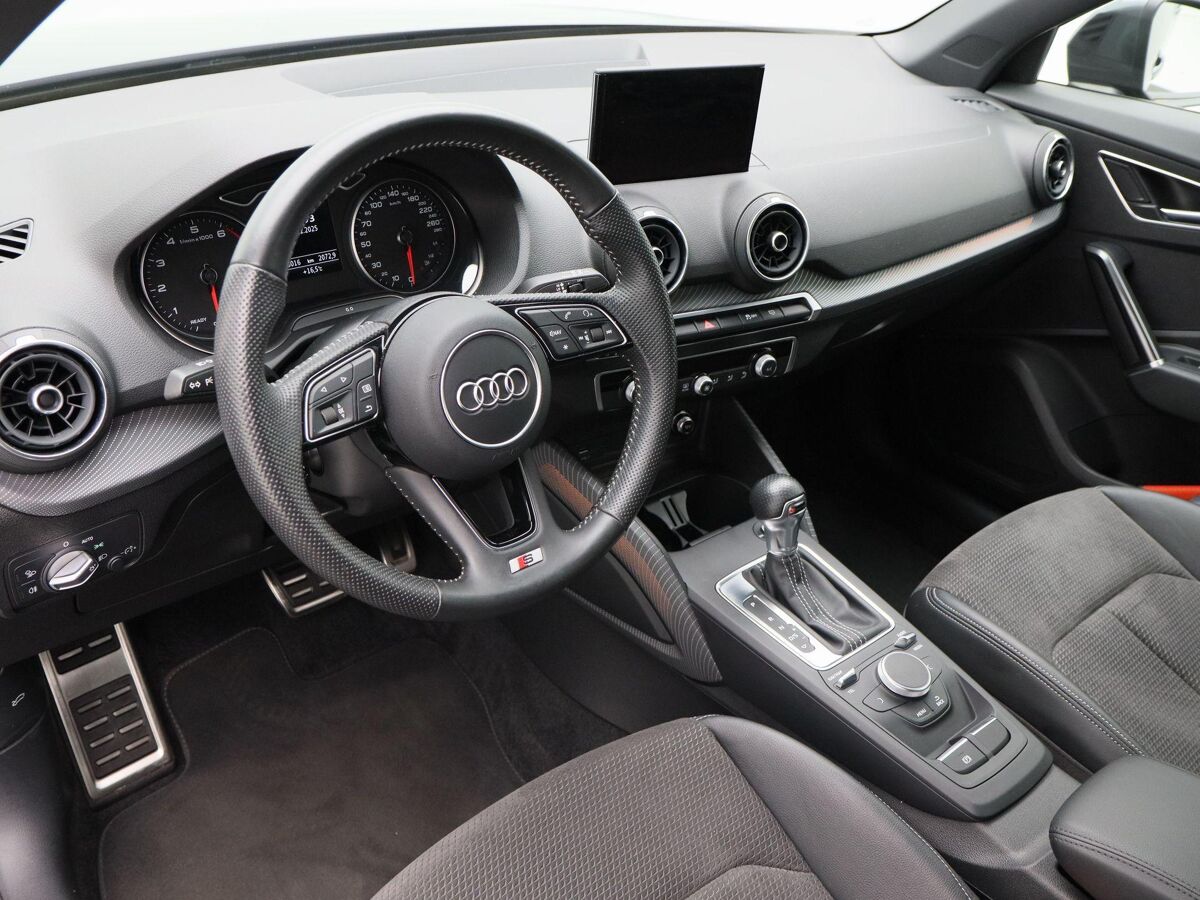 Audi Q2 35 TFSi 150 Pk Automaat S-Line | Full LED | Navigatie | Alcantara | 17 Inch | Adaptive Cruise | 83.013 Km!!