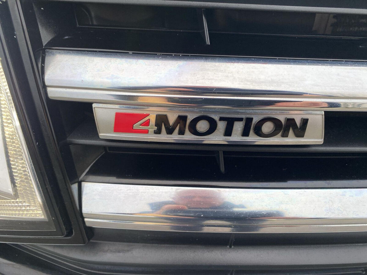 VW-Bedrijfswagens Transporter 2.0 TDI L2H1 DC 4Motion Highline | Trekhaak | DSG | ACC | Dubbel cabine | LED | 4x4 | Navi | Betimmering |