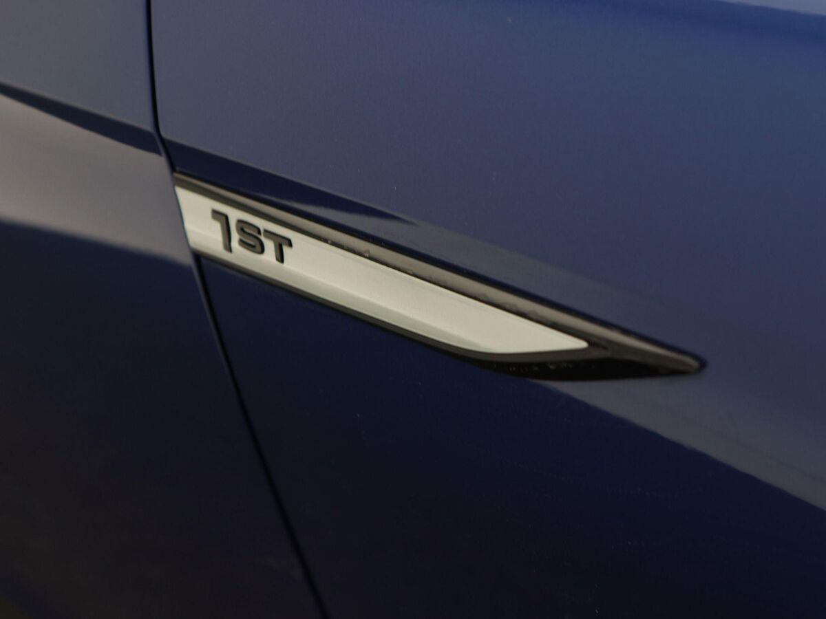 Volkswagen ID.4 First 77 kWh 204 Pk Automaat | Navigatie | 20 Inch | Adaptive Cruise | Stoelverwarming | Camera | 75.835 Km!!