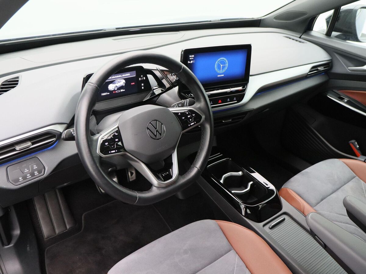 Volkswagen ID.4 First 77 kWh 204 Pk Automaat | Navigatie | 20 Inch | Adaptive Cruise | Stoelverwarming | Camera | 75.835 Km!!