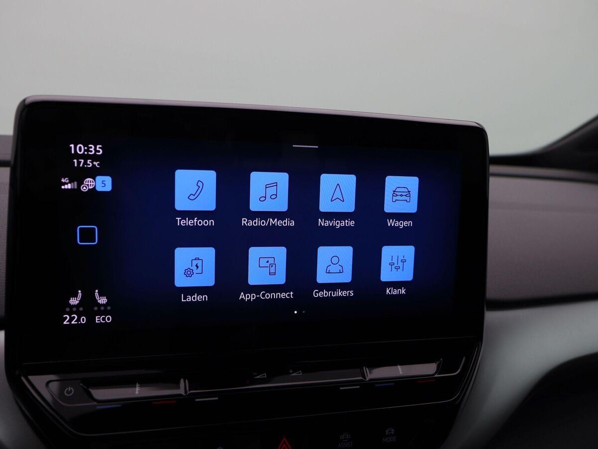 Volkswagen ID.4 First 77 kWh 204 Pk Automaat | Navigatie | 20 Inch | Adaptive Cruise | Stoelverwarming | Camera | 75.835 Km!!