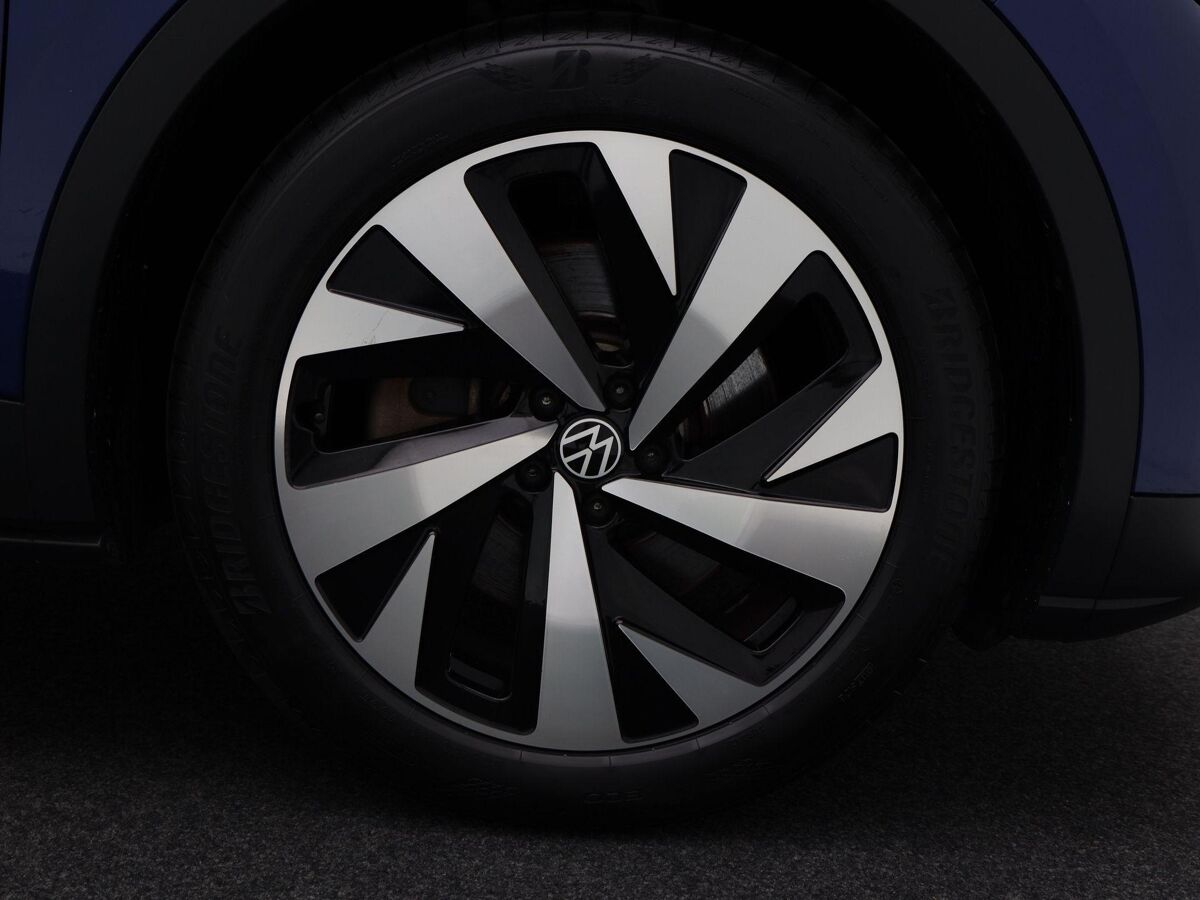 Volkswagen ID.4 First 77 kWh 204 Pk Automaat | Navigatie | 20 Inch | Adaptive Cruise | Stoelverwarming | Camera | 75.835 Km!!